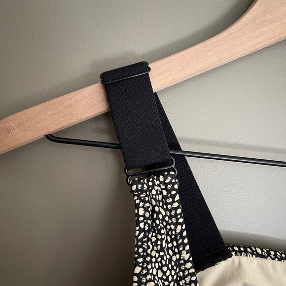 Varley Edris Sports Bra Mixed Pebble Size XS Black Cream Dot Print Cute Chic Gym - Picture 5 of 16